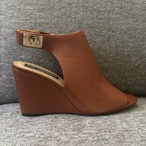 Karl Lagerfeld Rowa Wedge Sandals  luggage Brown/Tan color. Size 8 never worn